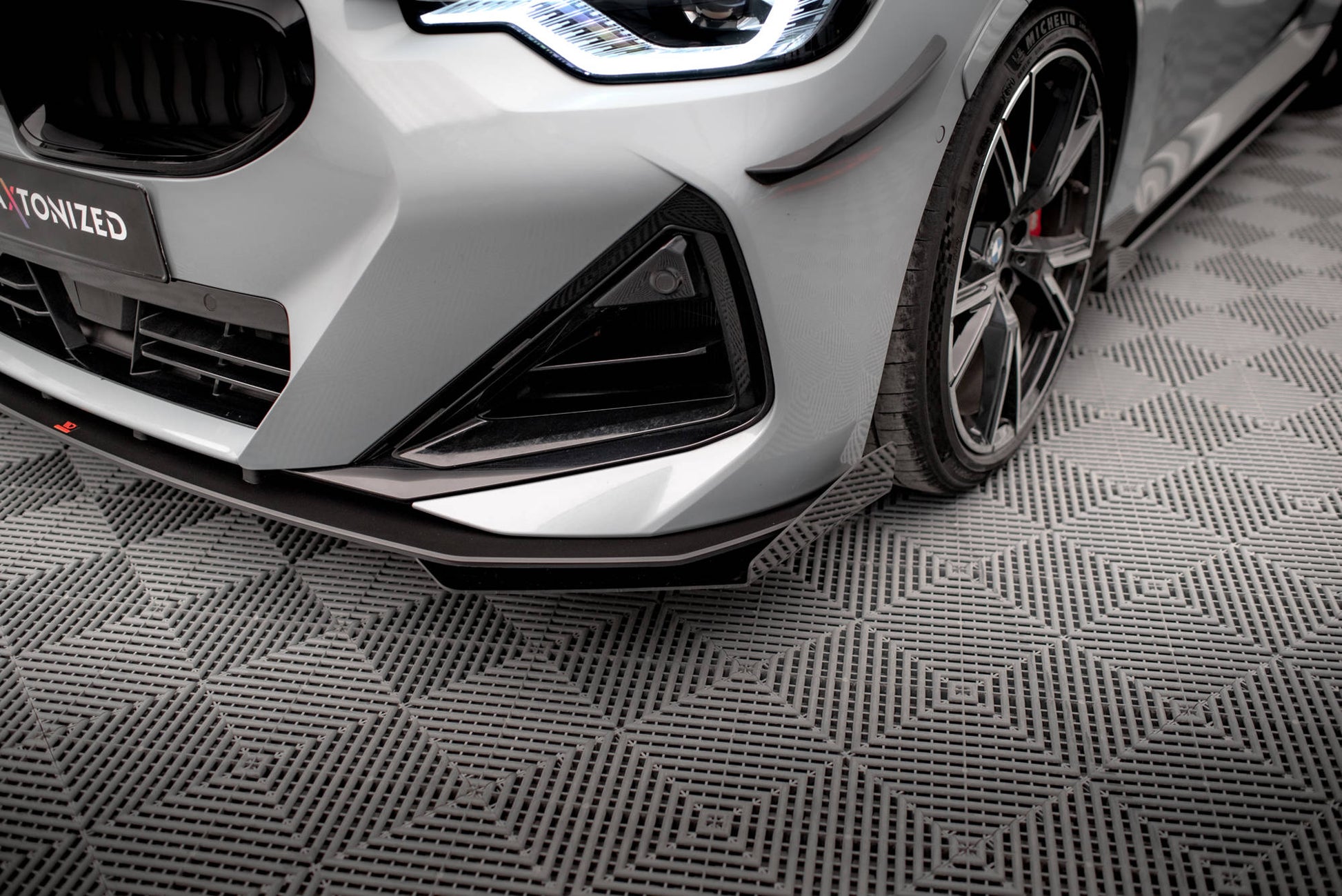Maxton Front Flaps BMW 2 Coupe M-Paket / M240i G42 schwarz Hochglanz