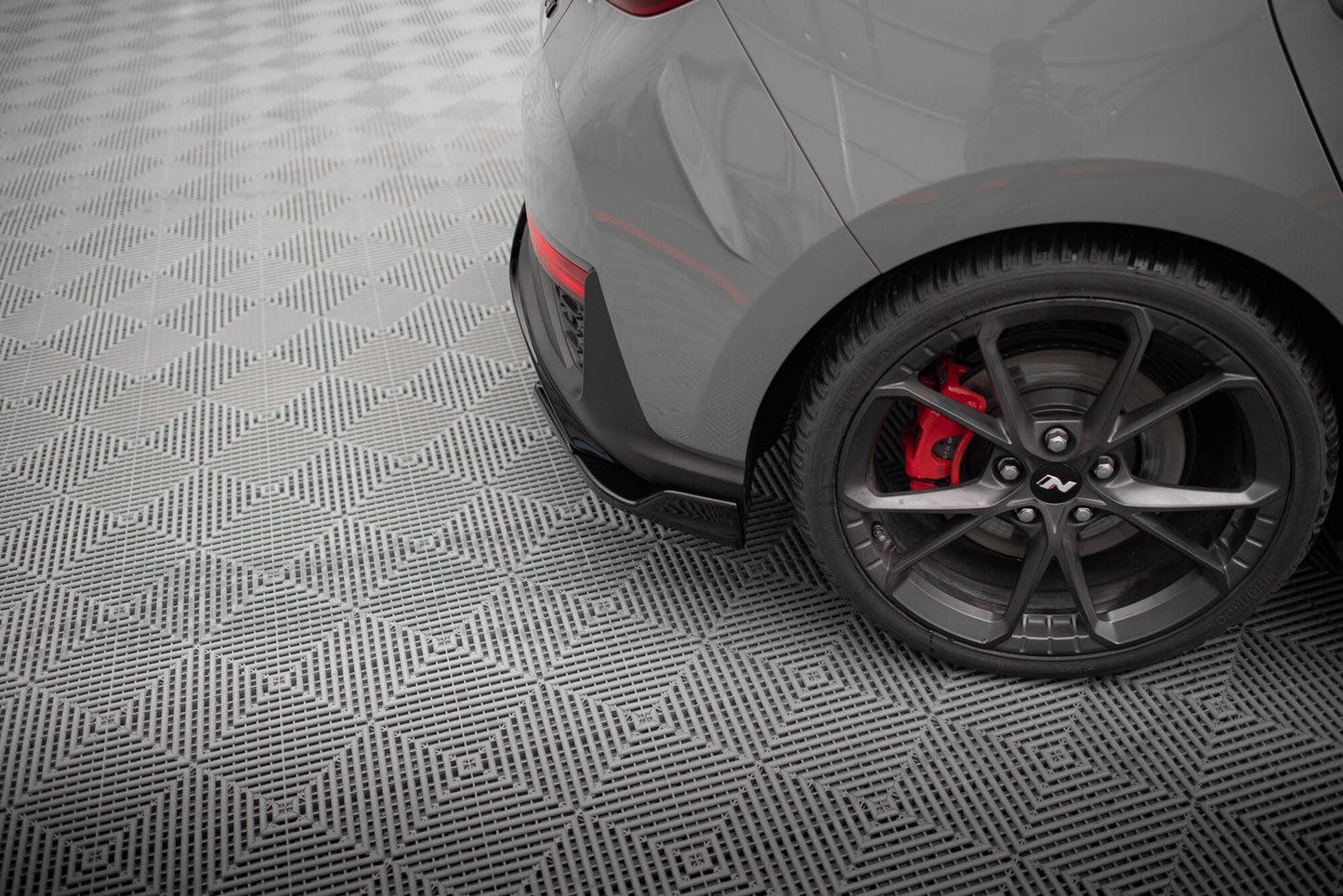 Maxton Heck Ansatz Flaps Diffusor V.6 für Hyundai I30 N Hatchback Mk3 Facelift schwarz Hochglanz
