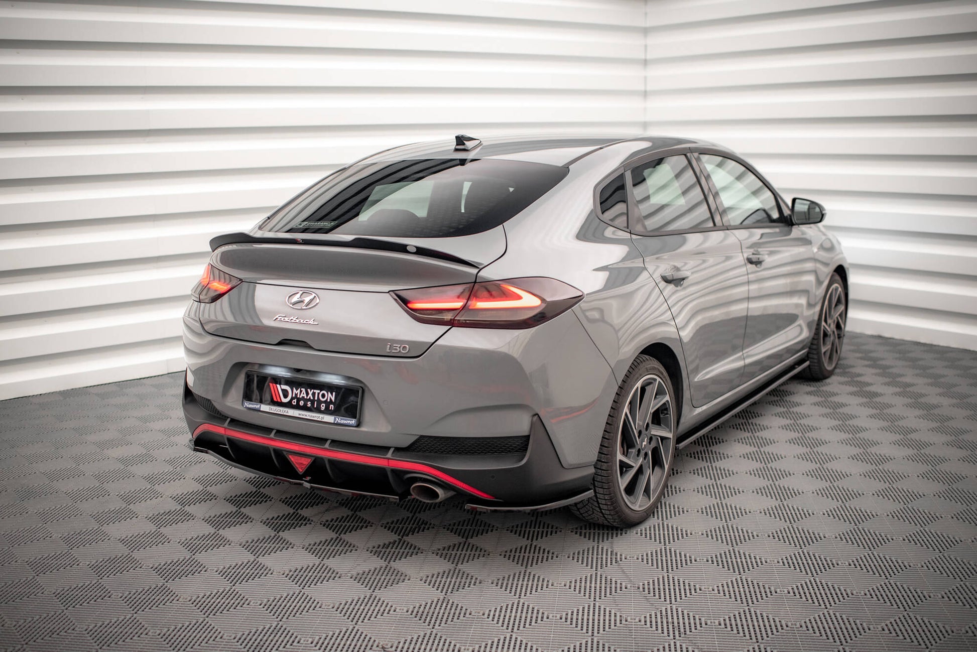 Maxton Heck Ansatz Flaps Diffusor für Hyundai I30 Fastback N-Line Mk3 Facelift schwarz Hochglanz