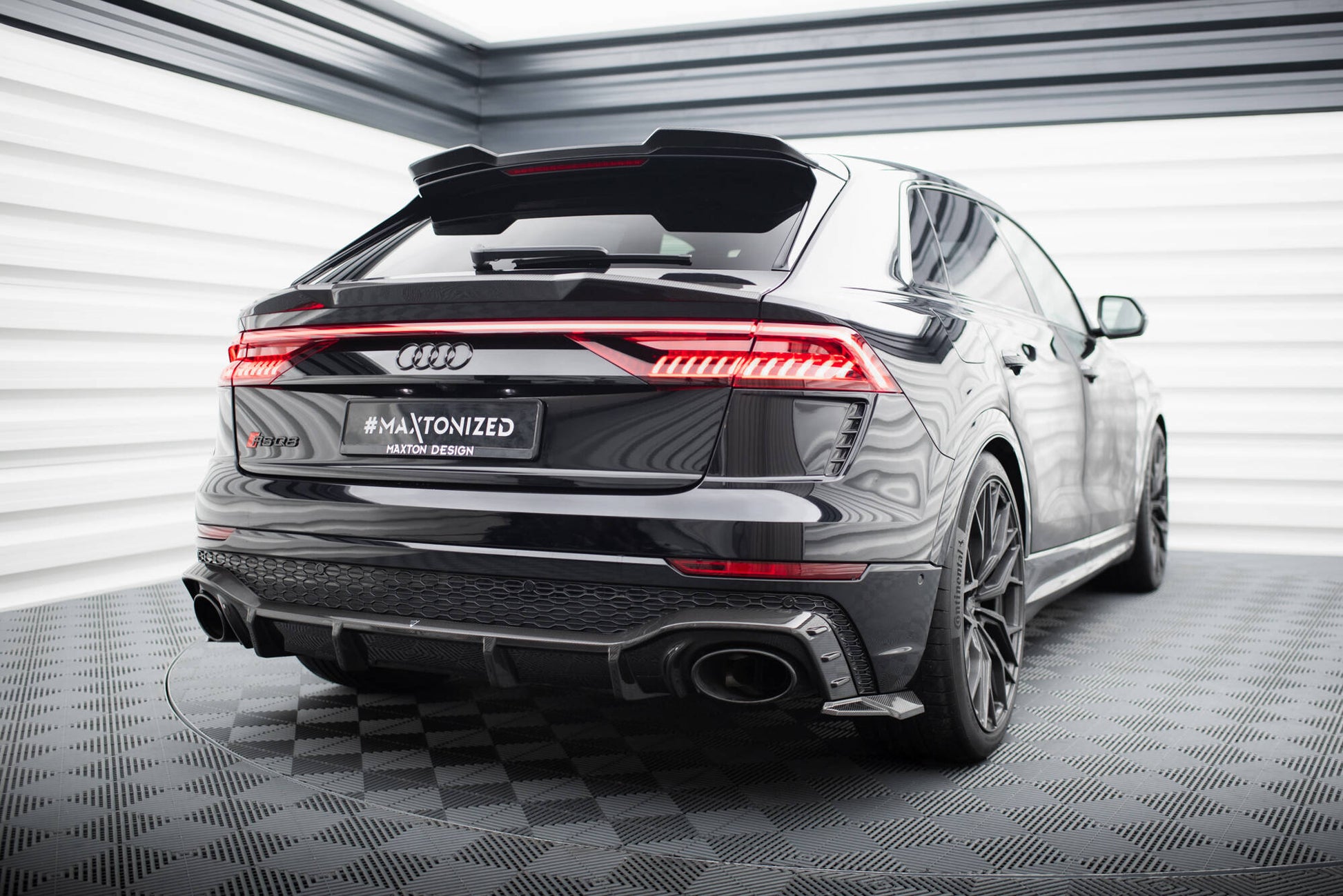 Maxton Carbon Fiber Diffusor Heck Ansatz für Audi RSQ8 Mk1