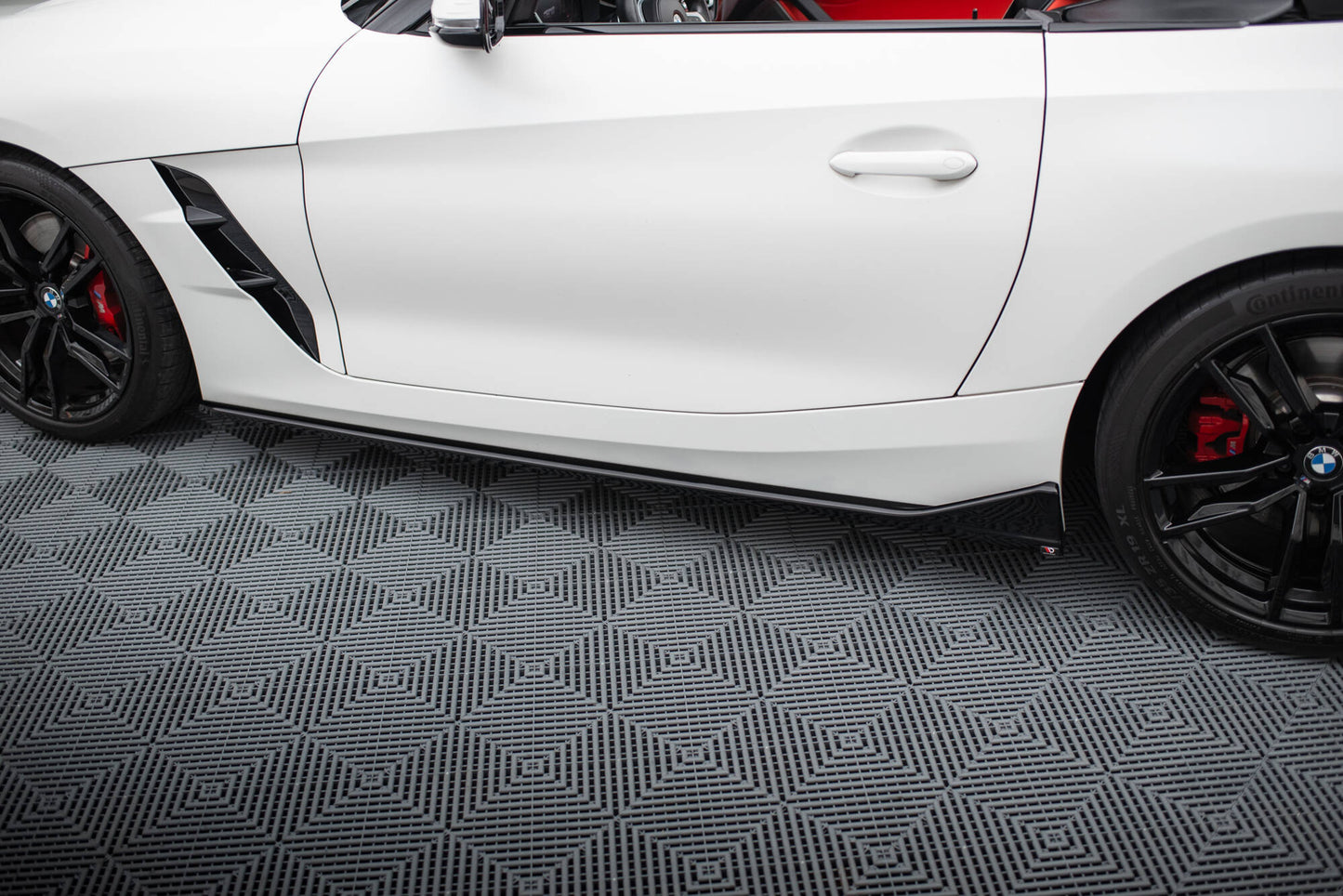 Maxton Seitenschweller Ansatz für BMW Z4 M40i / M-Paket G29 Facelift schwarz Hochglanz