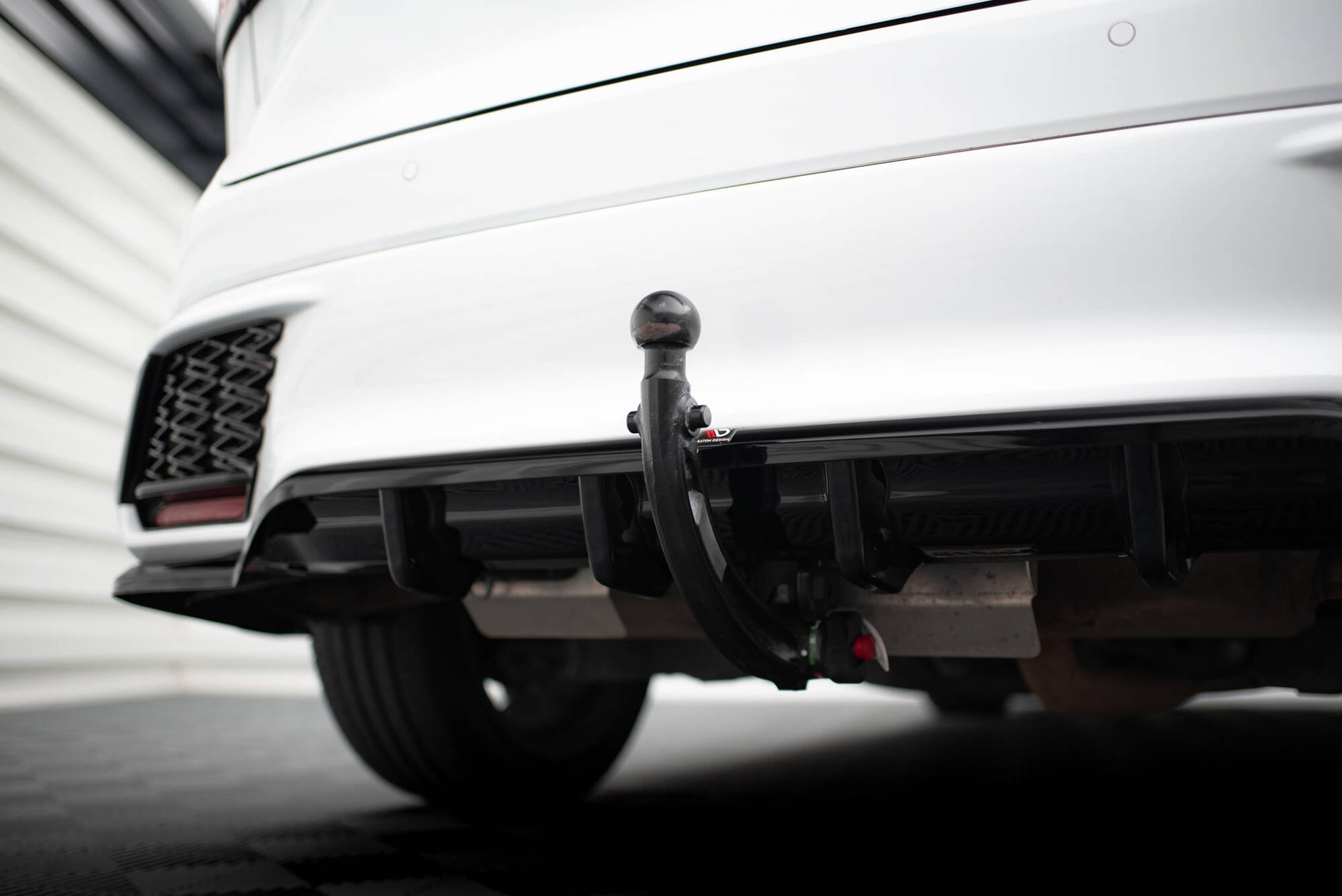 Maxton Mittlerer Diffusor Heck Ansatz DTM Look für Lexus RX F-Sport Mk5 schwarz Hochglanz