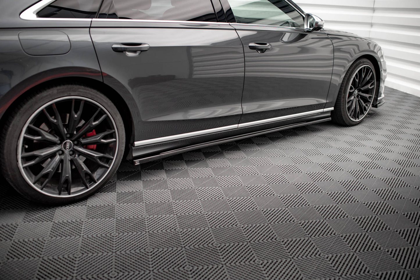 Maxton Seitenschweller Ansatz für Audi S8 / A8 S-Line D5 schwarz Hochglanz