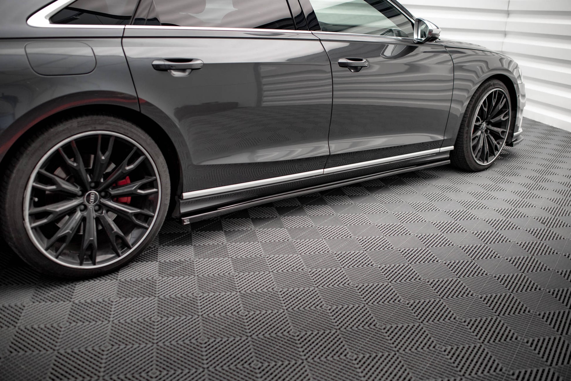Maxton Seitenschweller Ansatz für Audi S8 / A8 S-Line D5 schwarz Hochglanz