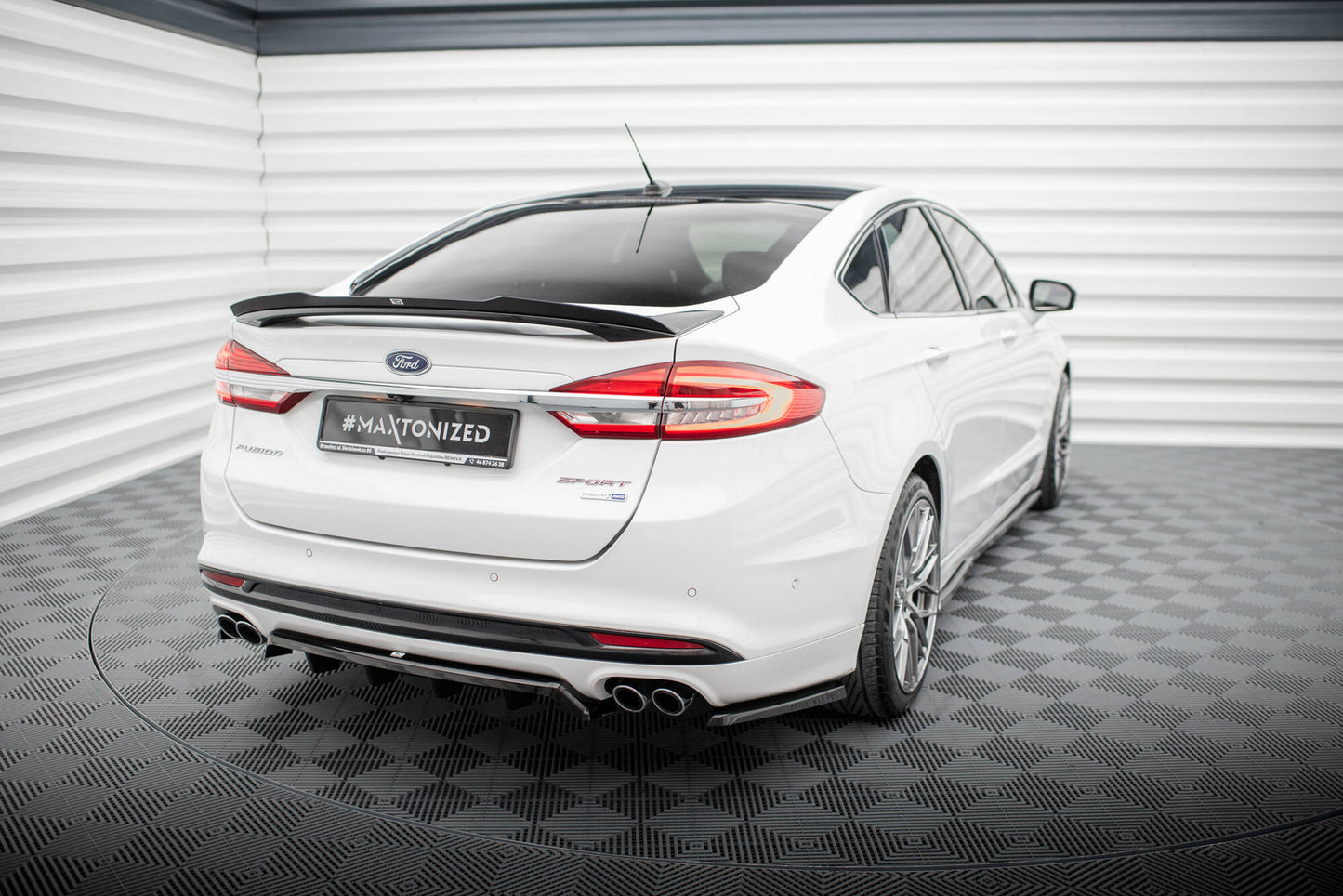 Maxton Spoiler CAP für Ford Mondeo Sport Mk5 Facelift / Fusion Sport Mk2 Facelift schwarz Hochglanz