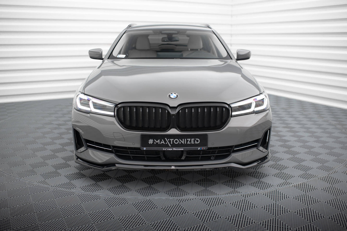 Maxton Front Ansatz V.2 für BMW 5er G30 / G31 Facelift schwarz Hochglanz