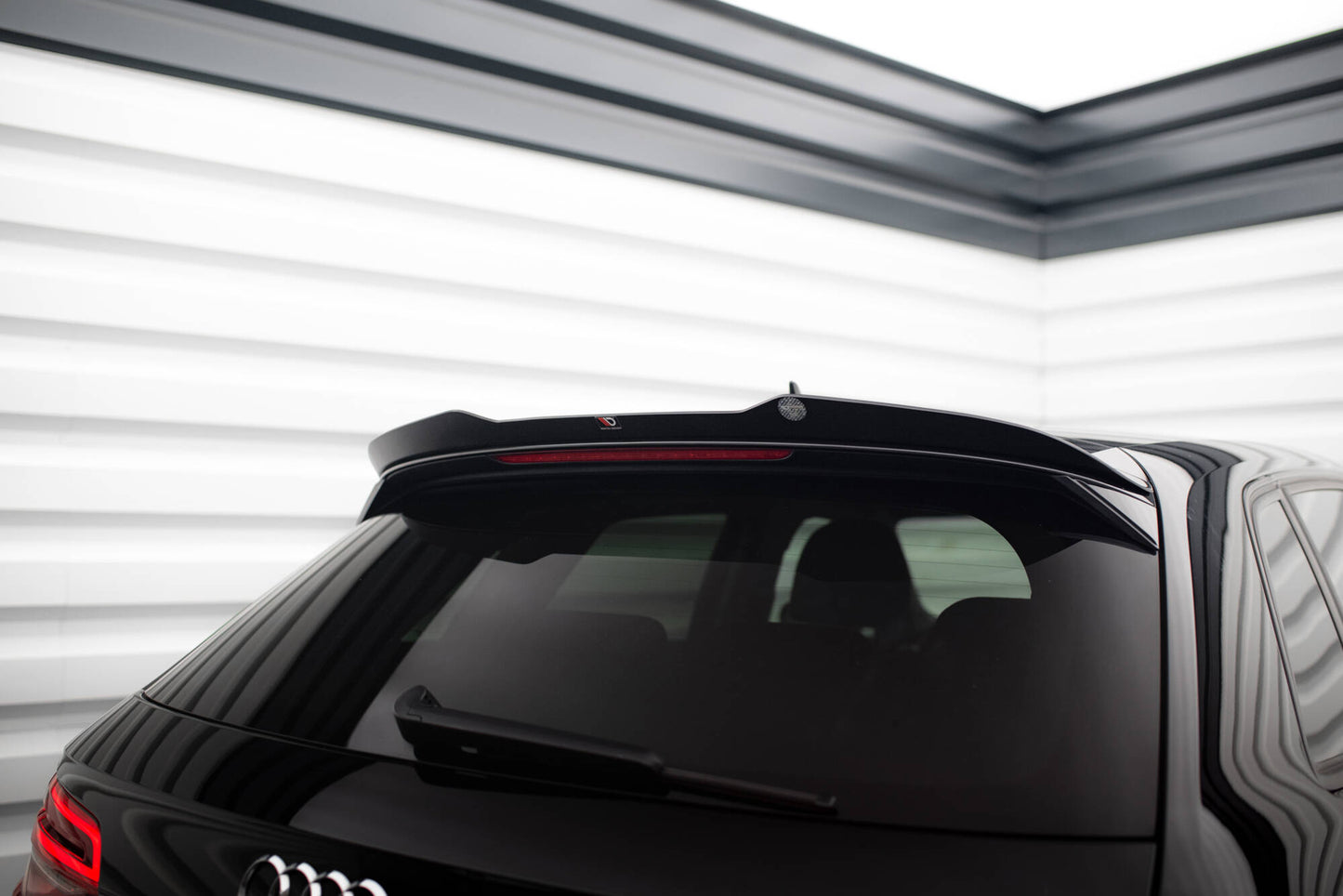 Maxton Spoiler CAP für Audi A3 Sportback 8V Facelift schwarz Hochglanz