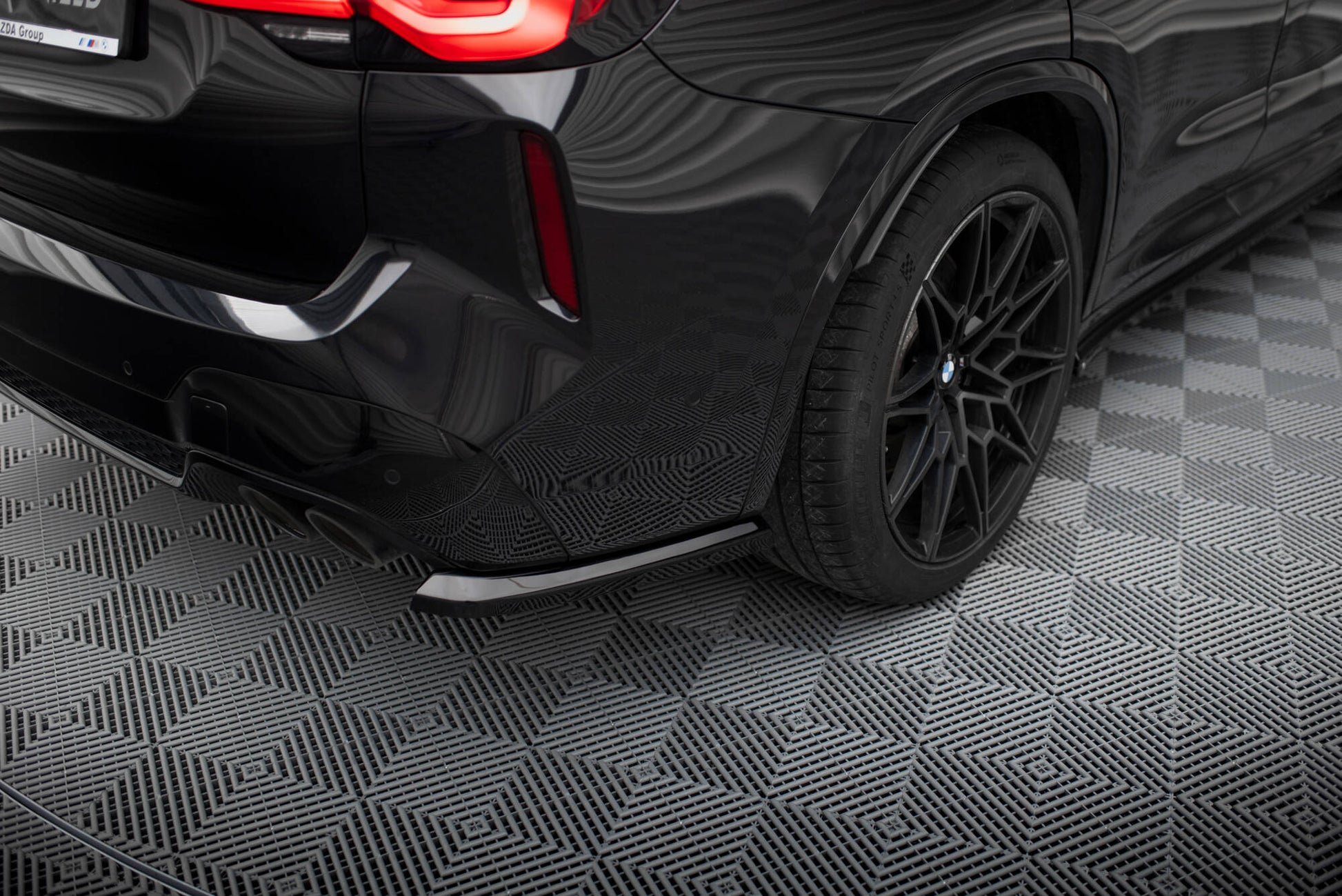 Maxton Heck Ansatz Flaps Diffusor V.1 für BMW X3 M F97 Facelift schwarz Hochglanz
