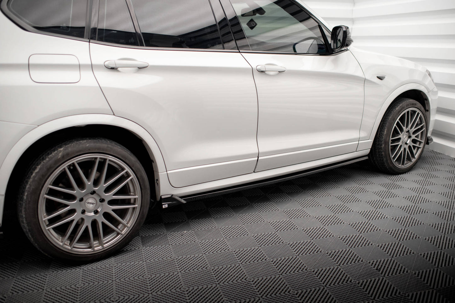 Maxton Seitenschweller Ansatz für BMW X3 M-Paket F25 schwarz Hochglanz