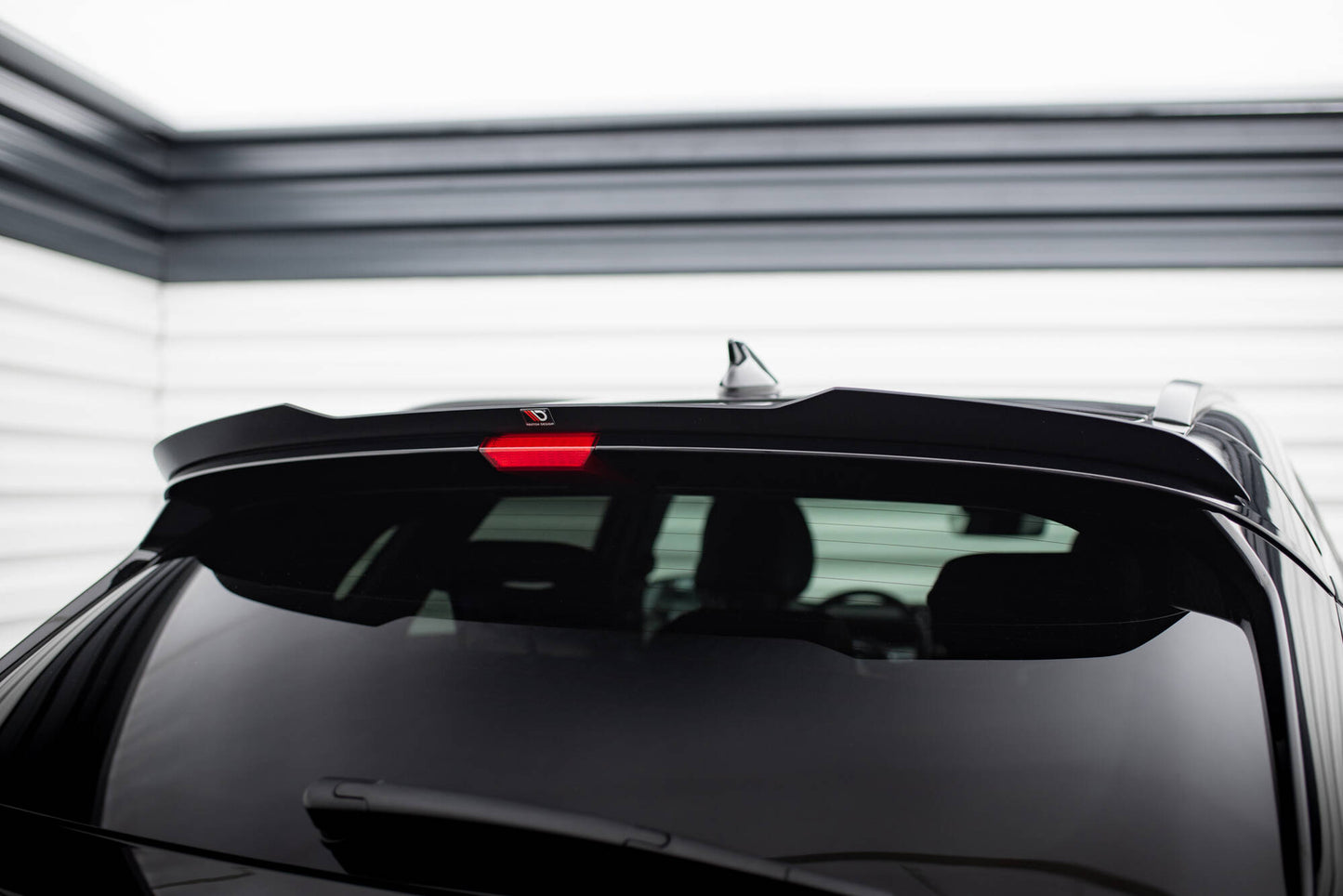 Maxton Spoiler CAP für Hyundai Kona N-Line Mk2 schwarz Hochglanz