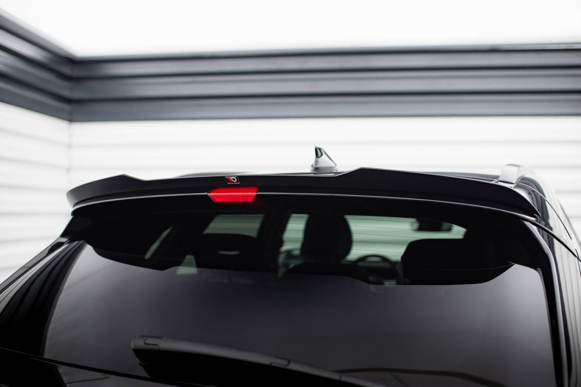 Maxton Spoiler CAP für Hyundai Kona N-Line Mk2 schwarz Hochglanz