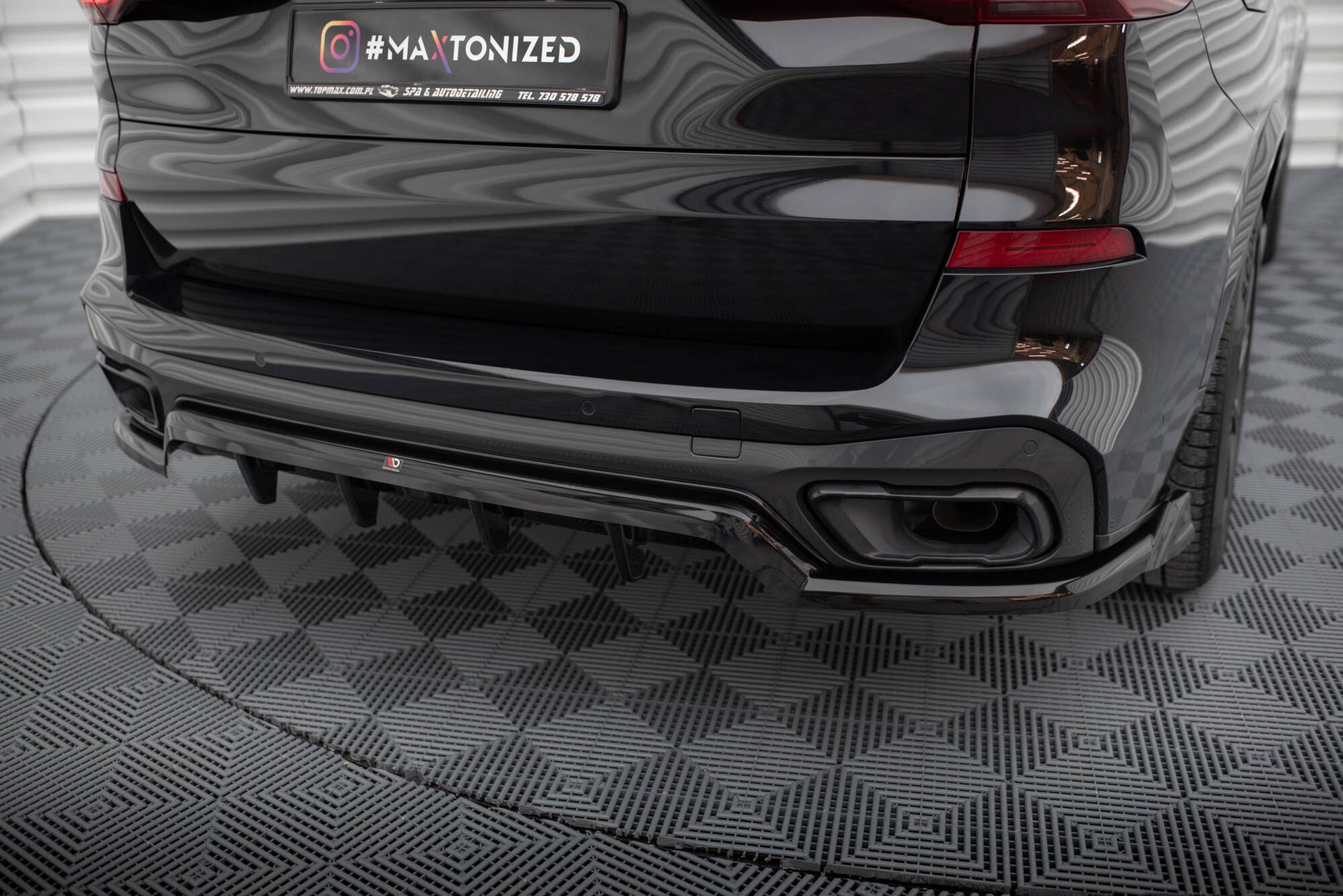 Maxton Mittlerer Diffusor Heck Ansatz DTM Look für BMW X5 M-Paket G05 schwarz Hochglanz