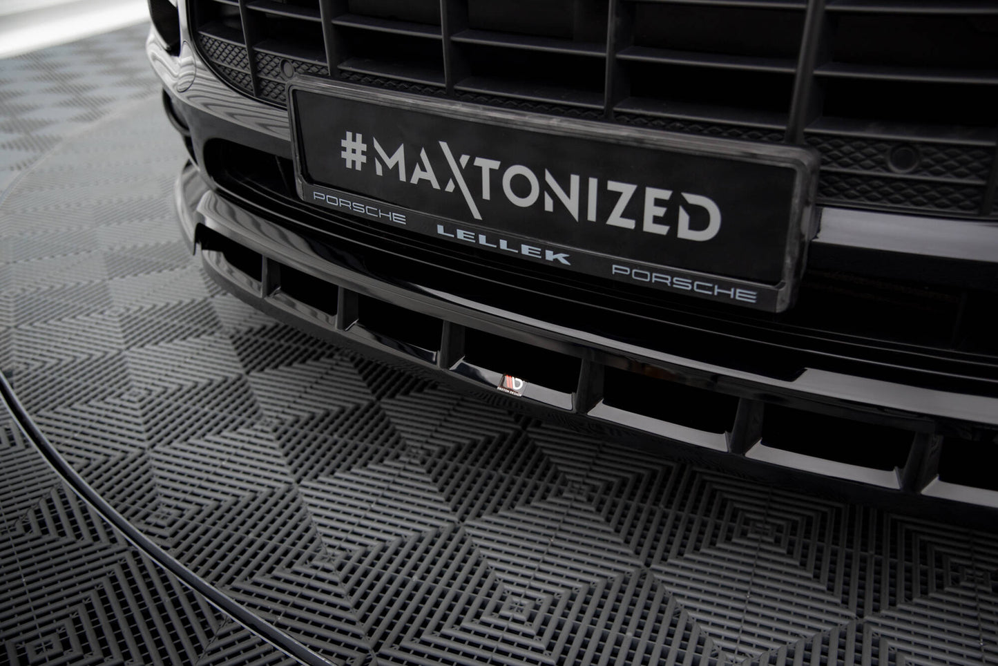 Maxton Front Ansatz V.3 für Porsche Macan Mk1 schwarz Hochglanz