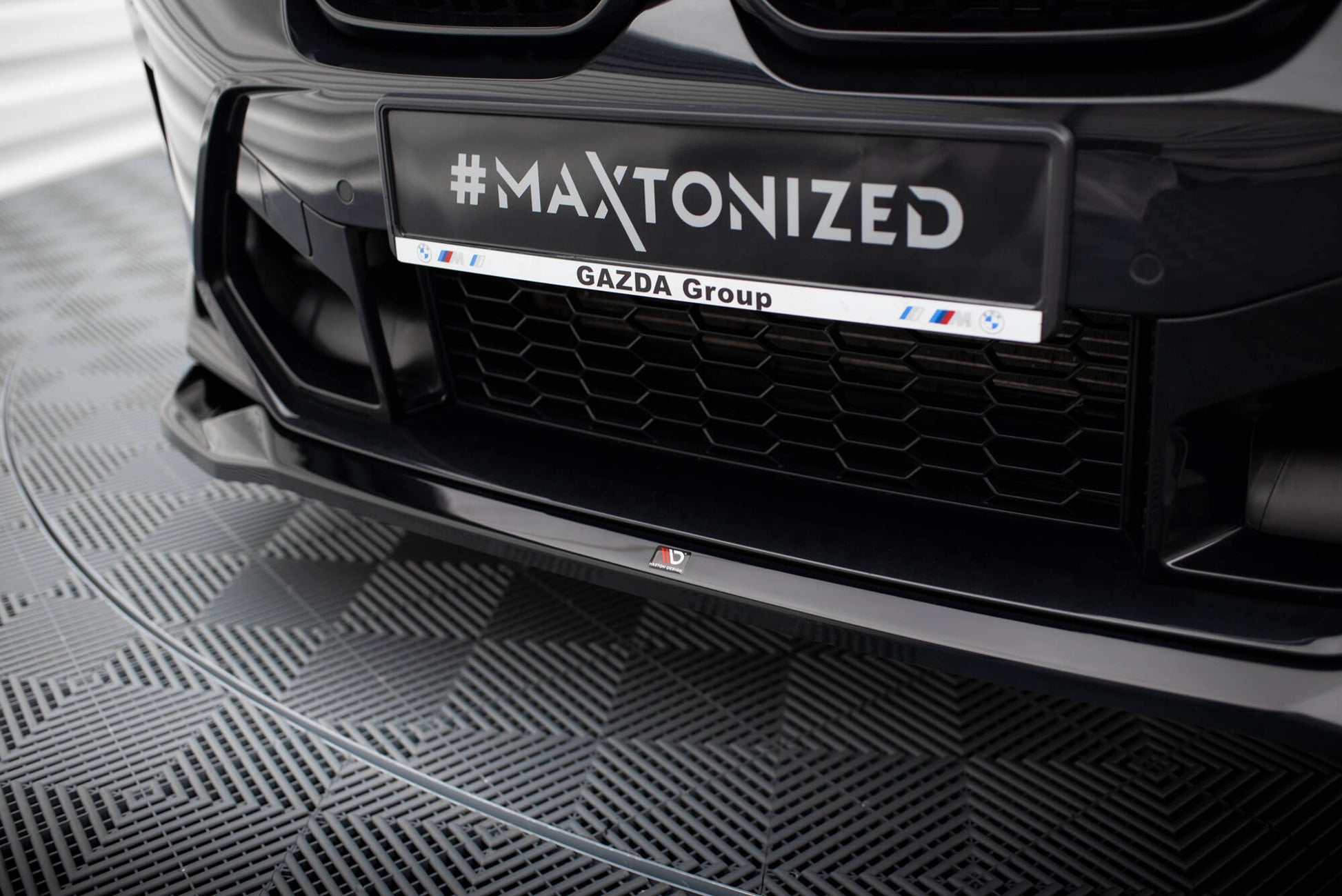 Maxton Front Ansatz V.2 für BMW X3 M F97 Facelift schwarz Hochglanz