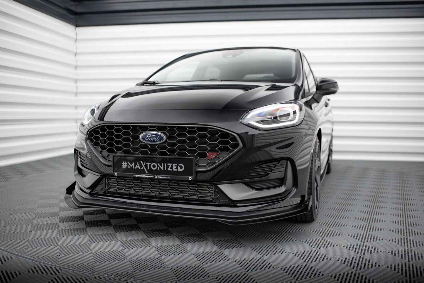 Maxton Street Pro Front Ansatz für +Flaps für + Flaps Ford Fiesta ST Mk8 Facelift schwarz Hochglanz