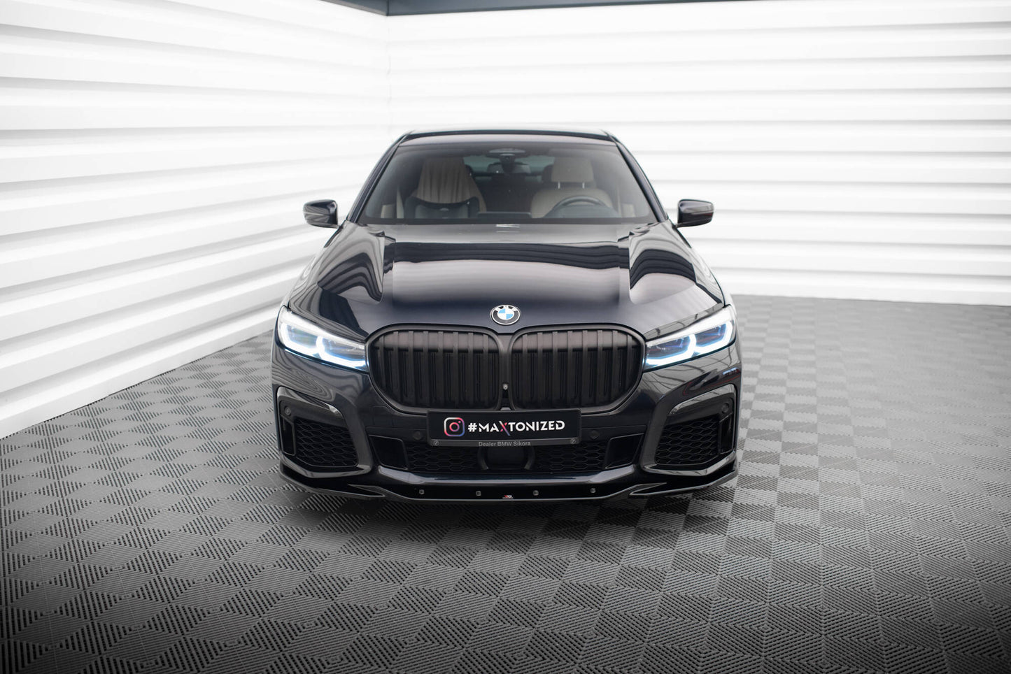 Maxton Front Ansatz V.3 für BMW 7 G11 M-Paket Facelift schwarz Hochglanz
