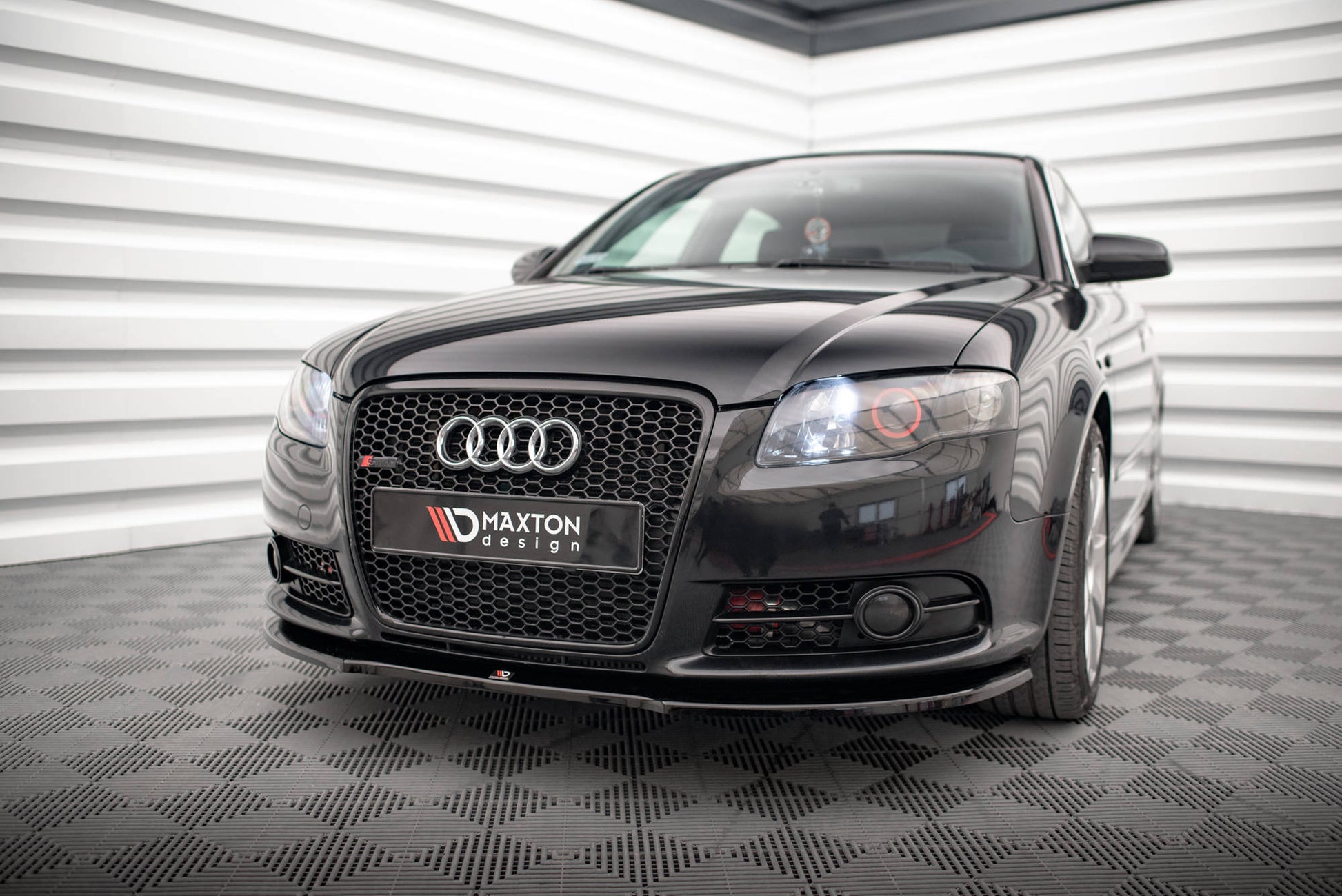 Maxton Front Ansatz für Audi A4 S-Line B7 schwarz Hochglanz