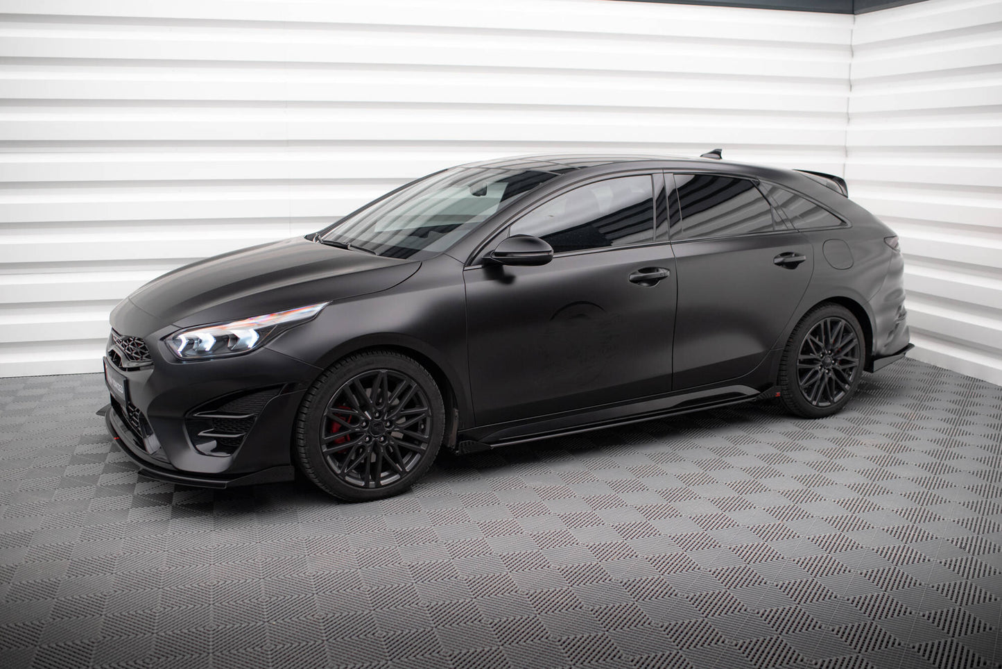 Maxton Side Flaps Kia Proceed GT Mk1 Facelift / Ceed GT Mk3 Facelift  schwarz Hochglanz