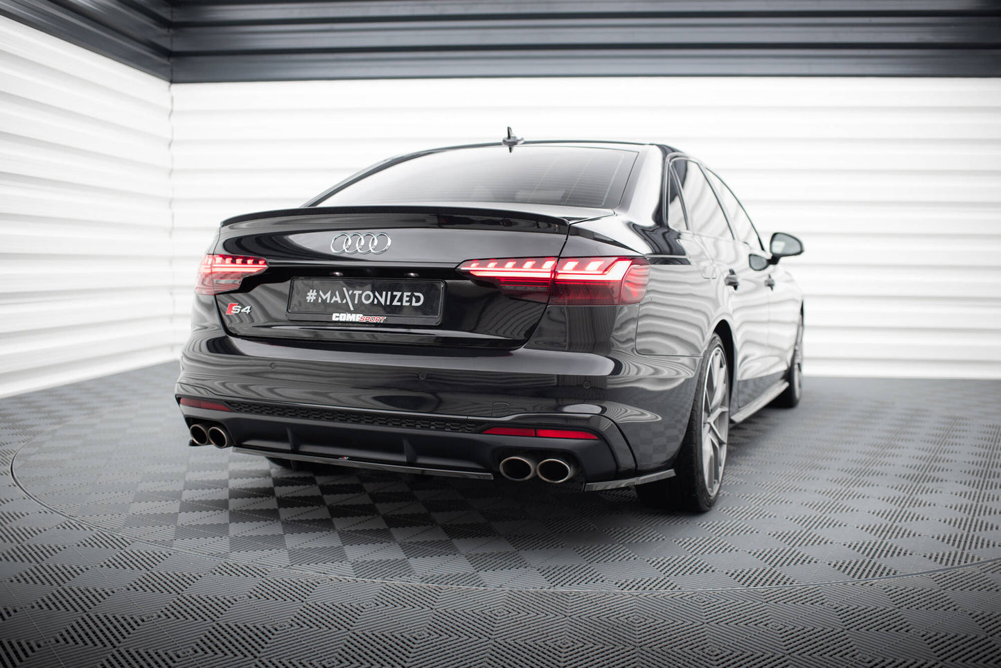 Maxton Mittlerer Diffusor Heck Ansatz DTM Look für Audi S4 B9 Facelift schwarz Hochglanz