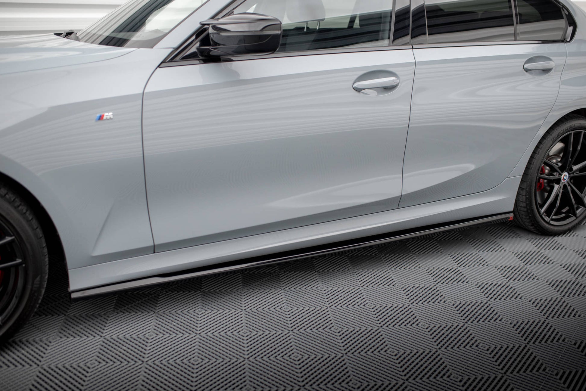 Maxton Seitenschweller Ansatz für BMW 3er M340i / M-Paket G20 / G21 Facelift schwarz Hochglanz