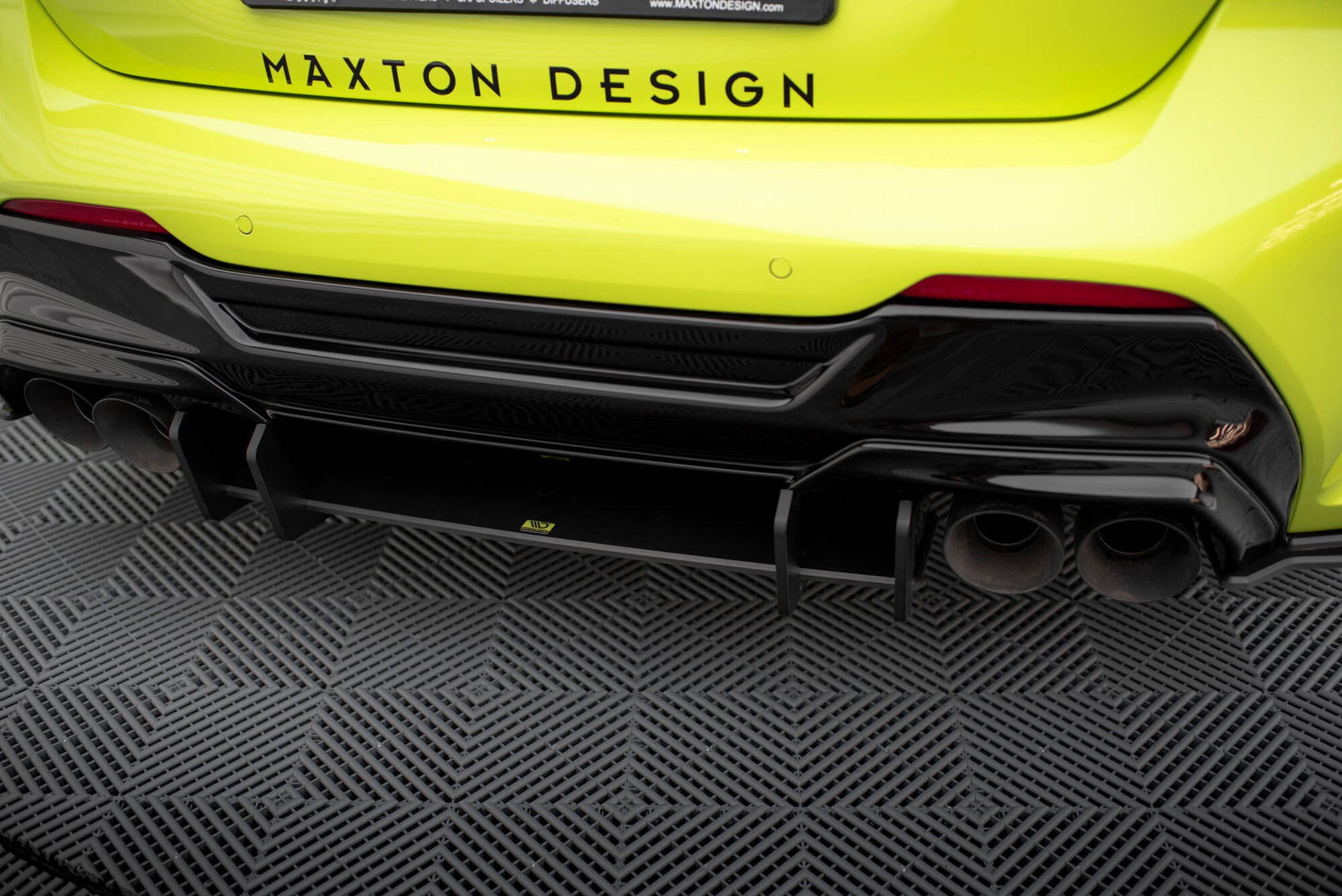 Maxton Street Pro Heckschürze V.3 für BMW 1er F40 M-Paket / M135i