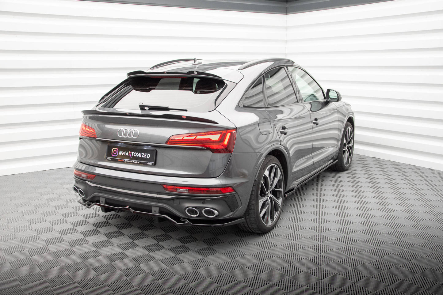 Maxton Höher Spoiler CAP für Audi SQ5 Sportback Mk2 Facelift schwarz Hochglanz