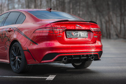Maxton Spoiler CAP für Jaguar XE R-Dynamic X760 Facelift schwarz Hochglanz