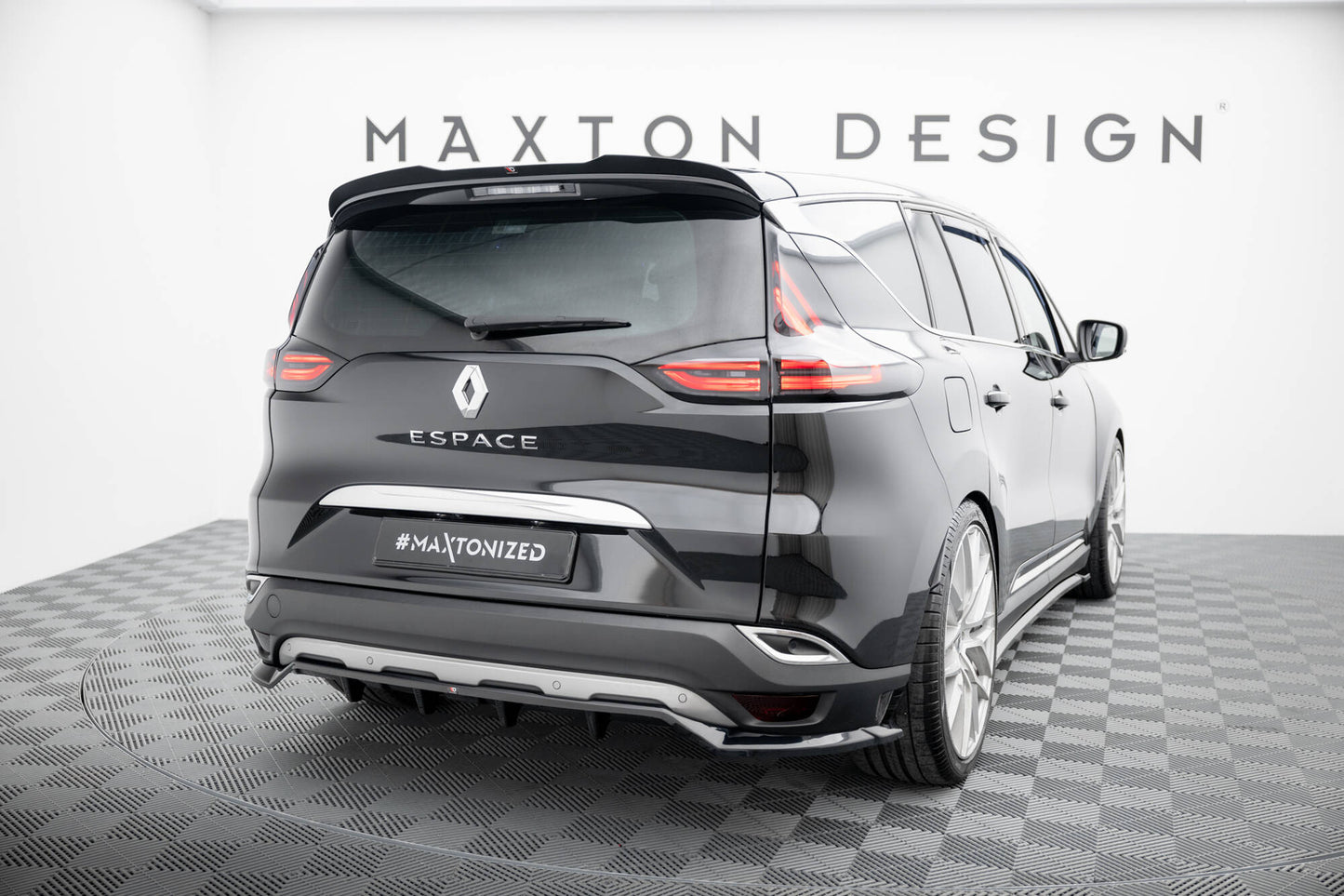 Maxton Hinten Splitter (mit einem vertikalem balken) Renault Espace Mk5 Facelift schwarz Hochglanz