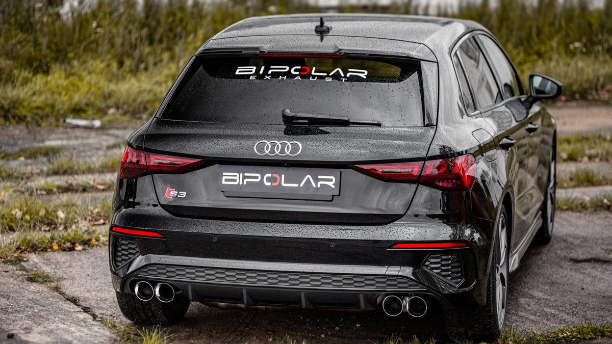 Grail Auspuffanlage Audi S3 8Y 4-flutig Carbon an Serie Limousine Montage bei Grail