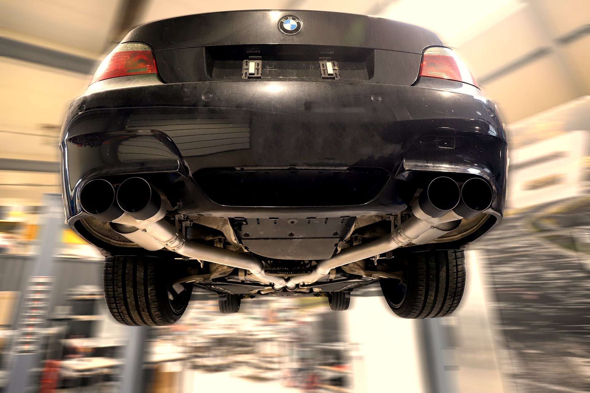 Grail Auspuffanlage BMW M5 E60/E61 Edelstahl Endrohre E60 (Limousine) Montage bei Grail
