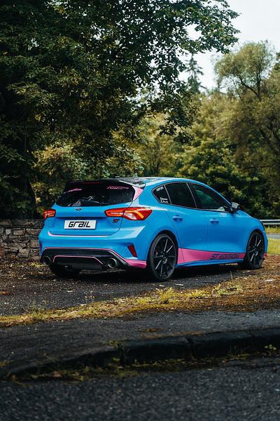 Grail Auspuffanlage Ford Focus MK4 ST ohne Endrohre Turnier Montage bei Grail