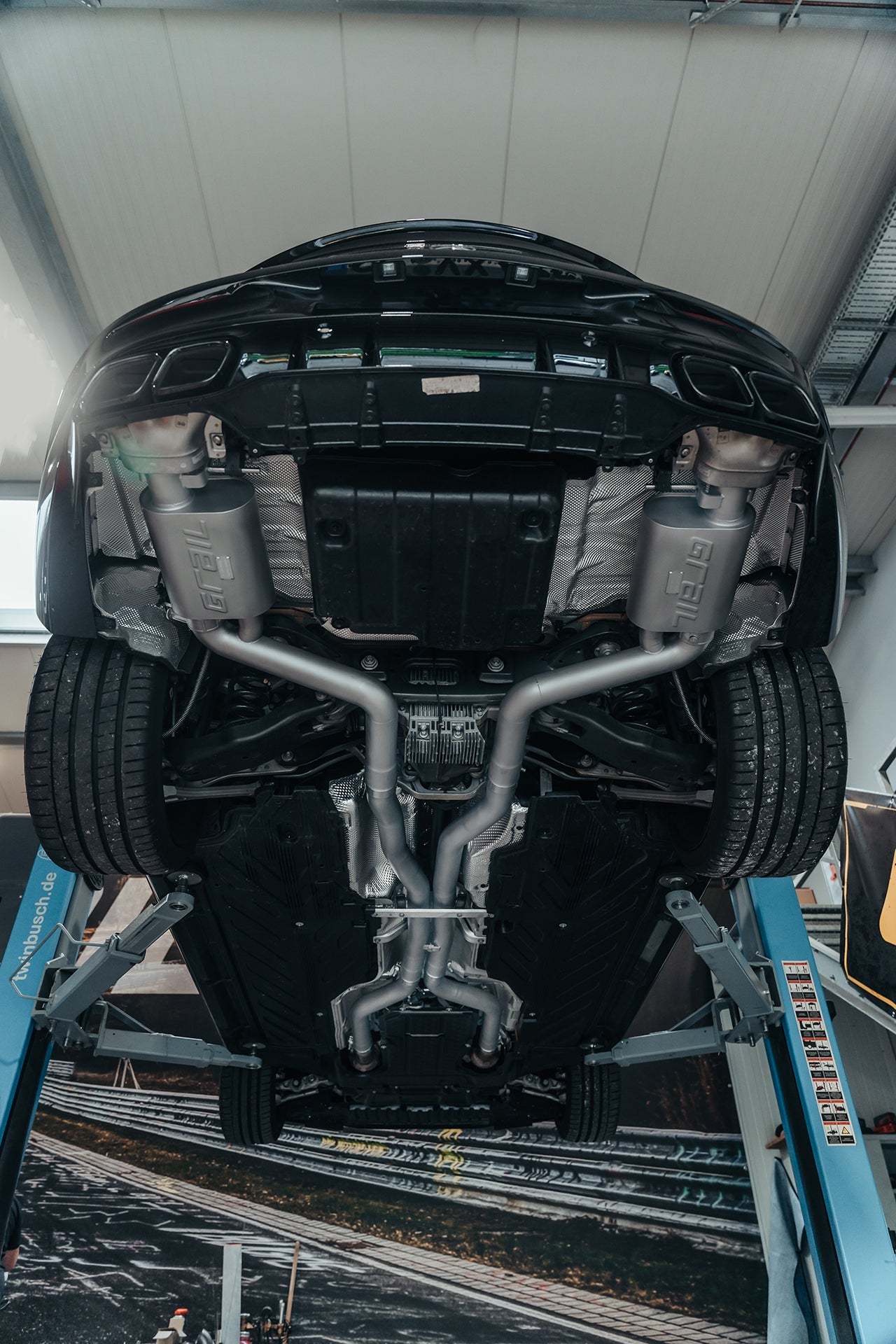 Grail Auspuffanlage Mercedes Benz AMG C63 W205 OPF Coupe Montage bei Grail