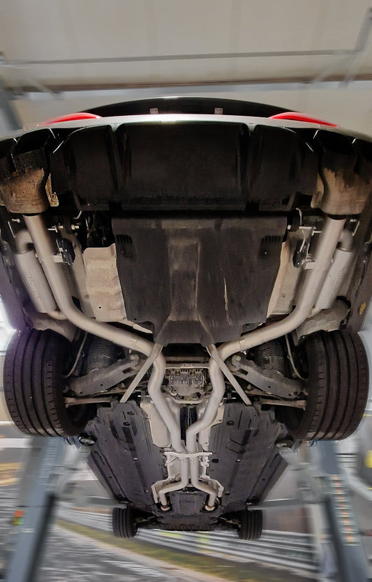 Grail Auspuffanlage Mercedes Benz AMG E63 & E63S 213 T-Modell ohne OPF Montage bei Grail