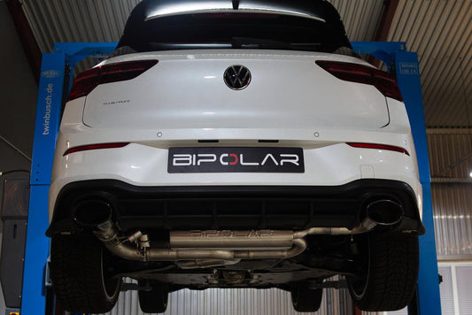 Grail Auspuffanlage Volkswagen Golf 8 GTI Clubsport (DNFC) 3.5-Zoll Oval Edelstahl (170x107) an Serie Montage bei Grail