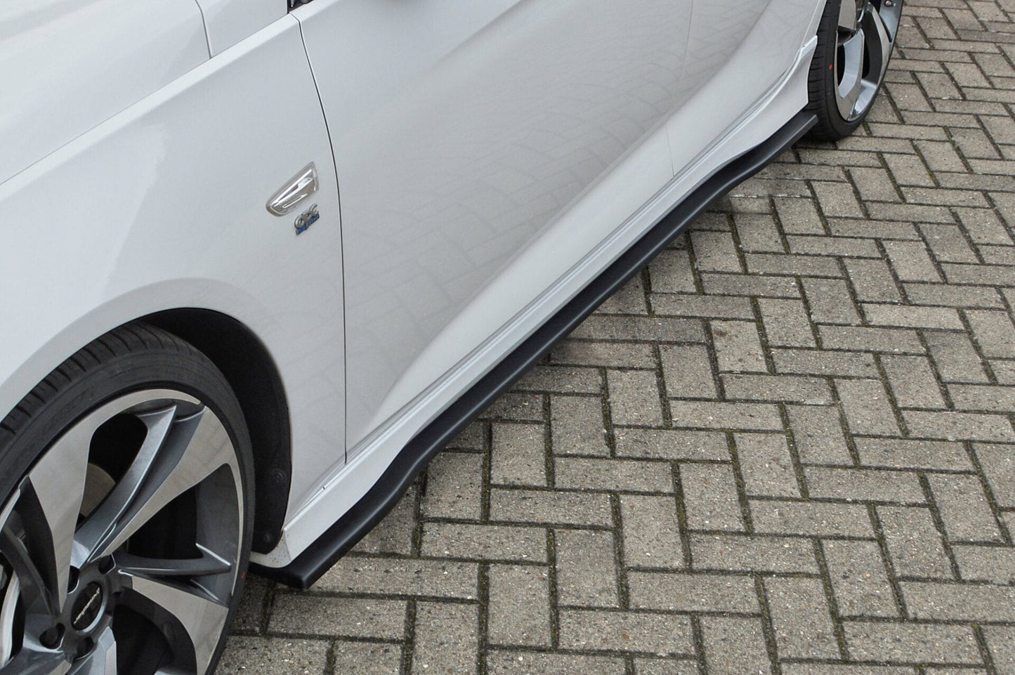 CUP Seitenschweller Opel Insignia B, Facelift, OPC-Line Schwarz Glanz