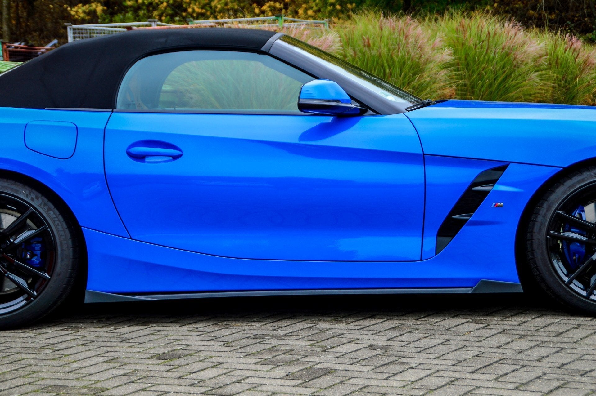 CUP Seitenschwellersatz mit Wing vorne/hinten BMW Z4 G29 Schwarz Glanz