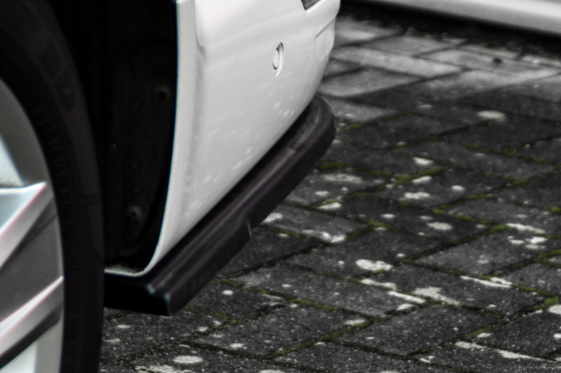 Heckansatz 2 tlg Volkswagen Bus T6 ab Bj.: 2019- Carbon