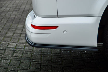 Heckansatz Volkswagen Bus T6 ab Bj.: 2019- Schwarz Glanz