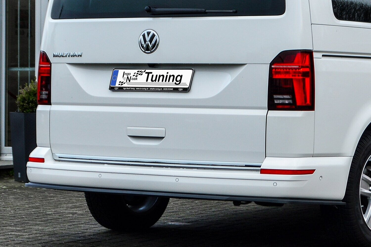 Heckansatz Volkswagen Bus T6 ab Bj.: 2019- Schwarz Glanz