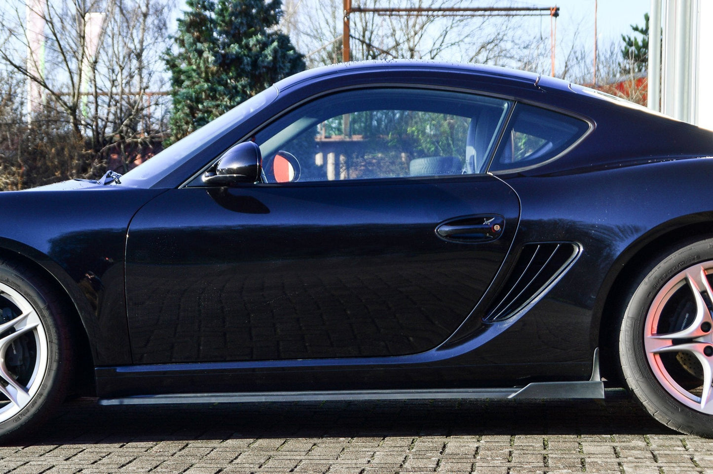 CUP Seitenschwellersatz mit Wing hinten Porsche Cayman 987 Schwarz Matt