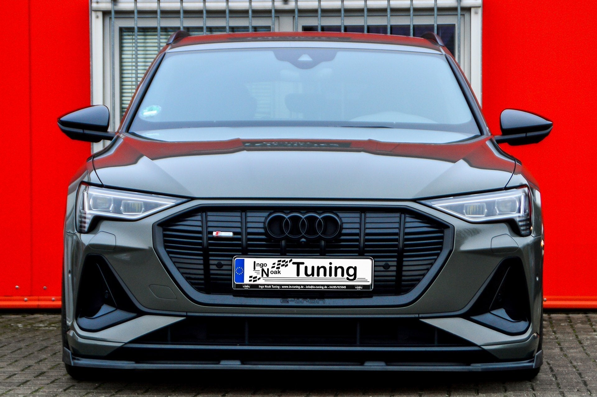 CUP Frontspoilerlippe ABS mit Seitenwing Audi e-tron Quattro Carbon