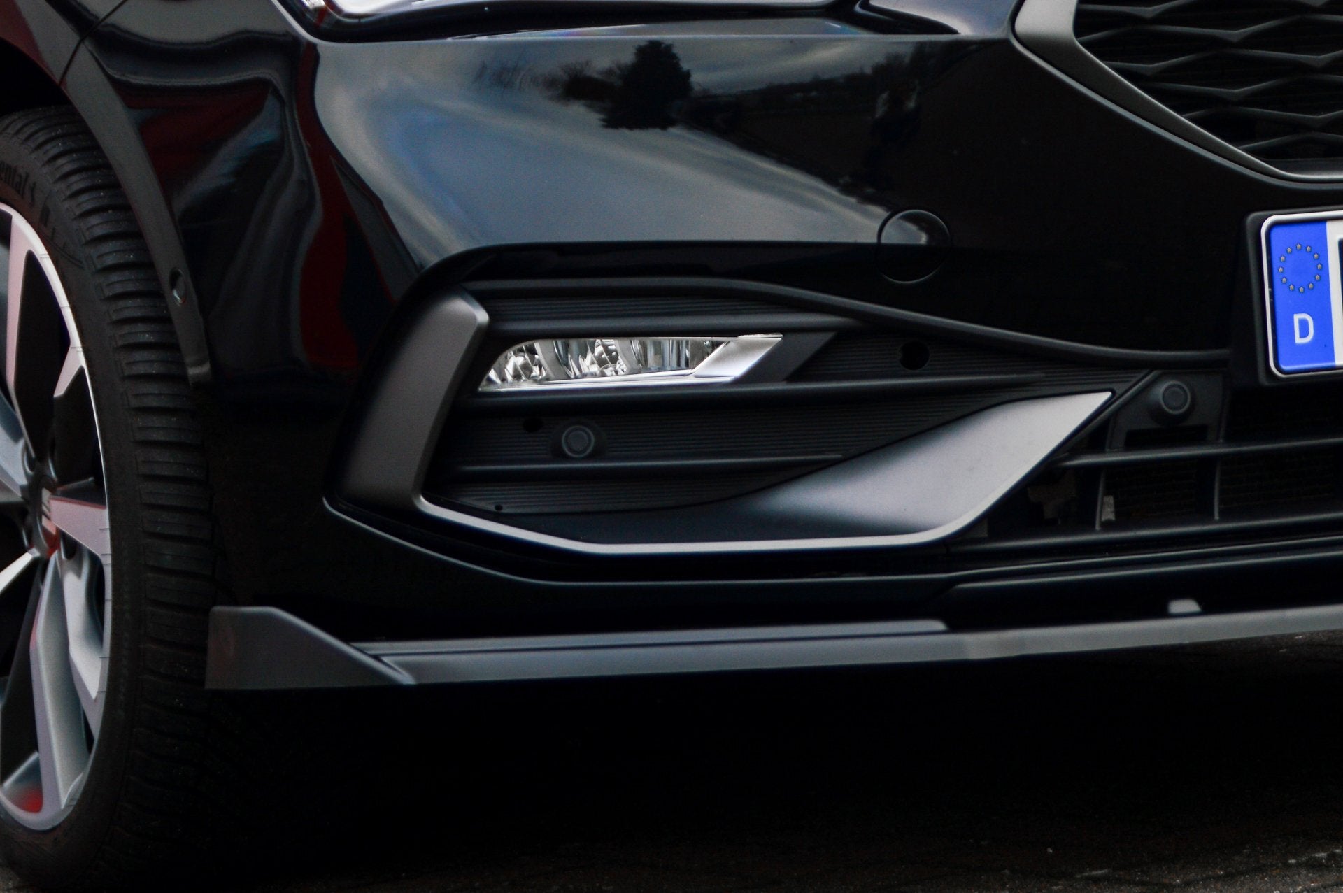 CUP Frontspoilerlippe ABS mit Seitenwing Seat Leon 4 ( KL) Schwarz Glanz