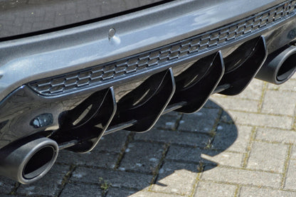 Gefräster Heckansatz Ford Kuga DM2 ab Bj.: 2016- Schwarz Matt