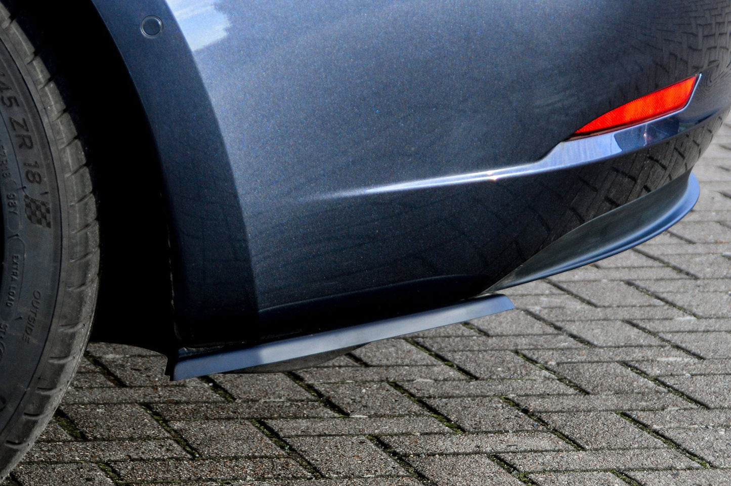 Heckansatz L/R Tesla Model 3 + Performance Bj.:2017- Schwarz Glanz