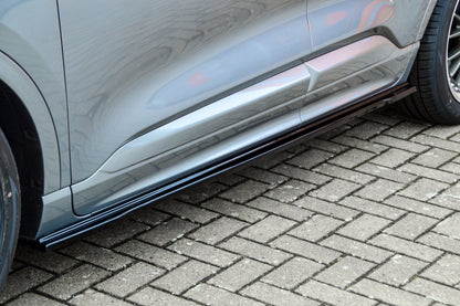 Seitenschwellersatz CUP Ford Kuga 3, Typ DFK ab Bj.: 2019- Schwarz Matt