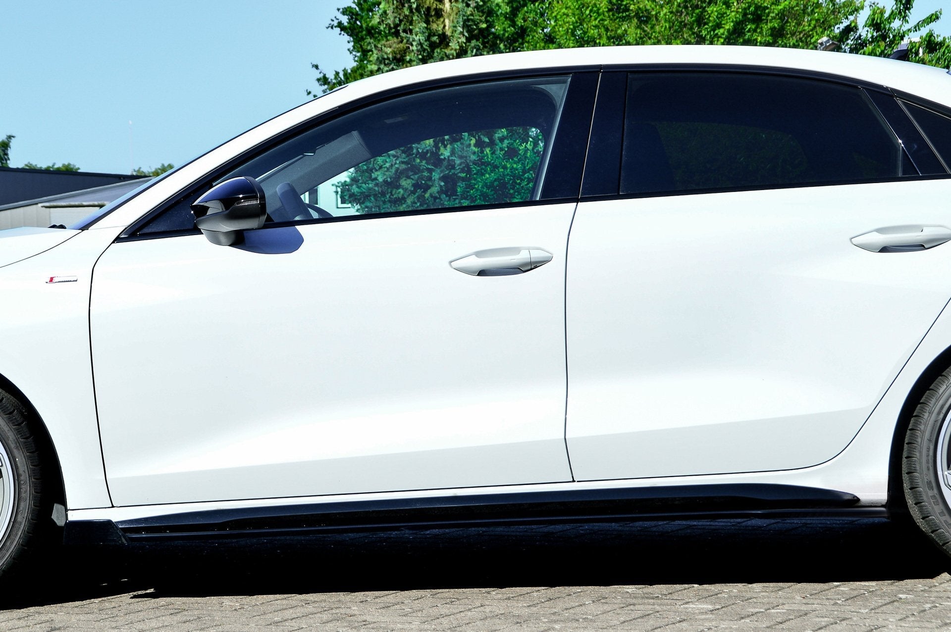 CUP Seitenschwellersatz mit Wing vorne Audi A3, 8Y Ab Bj.: 2019 - Carbon