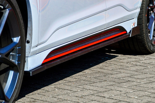 CUP Seitenschwellersatz mit Wing hinten Hyundai Kona N Schwarz Matt