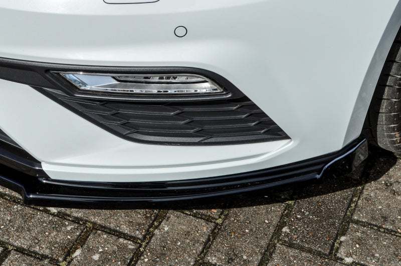 CUP Frontspoilerlippe ABS mit Seitenwing Seat Leon 3, Facelift Schwarz Glanz