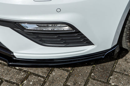 CUP Frontspoilerlippe ABS mit Seitenwing Seat Leon 3, Facelift Schwarz Glanz
