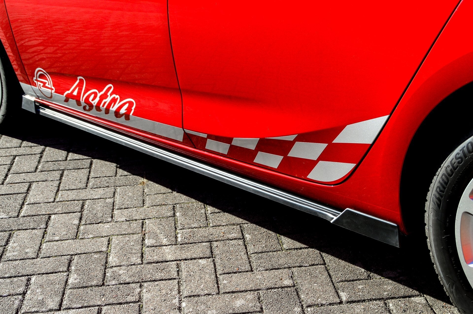 Seitenschwellersatz mit Wing Opel Astra K, Schrägheck Schwarz Matt